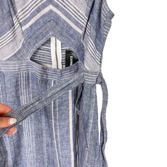 Express NWT Blue White Stripe Linen Blend Cut Out Strappy Wrap Midi Dress - Picture 8 of 11